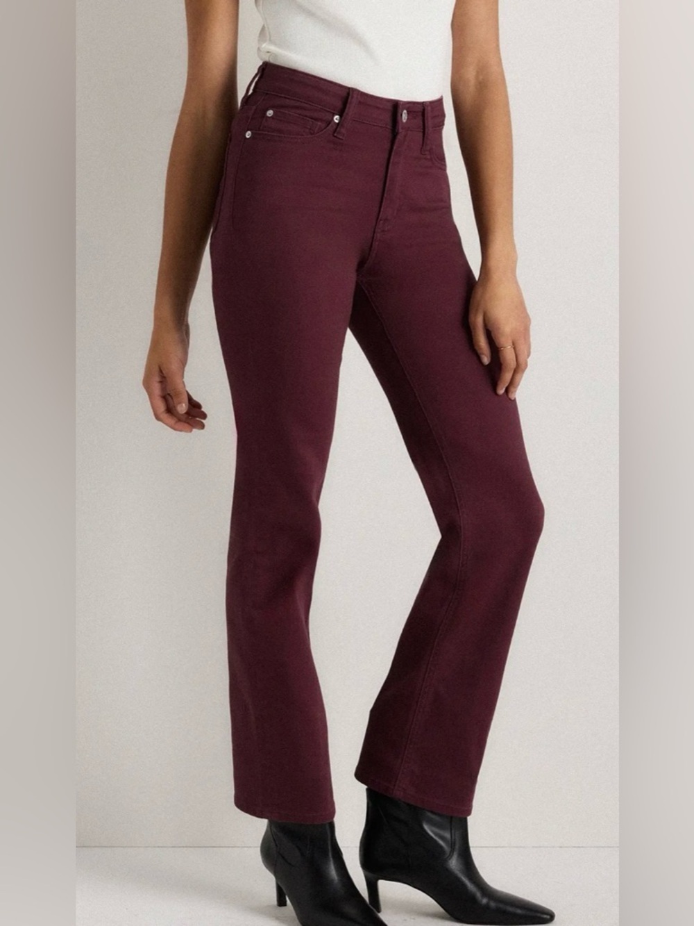 Quince Bella Stretch Straight Jeans Wine Red High Rise Size 26 30” Inseam